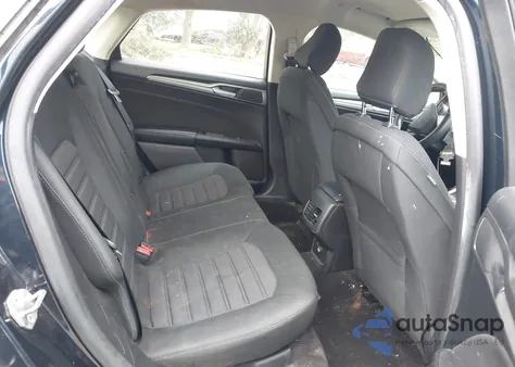 2020 Ford Fusion Hybrid Se z USA, uszkodzony, nr VIN 3FA6P0LU1LR113843